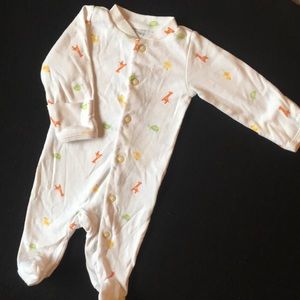 👶🏼Carter’s Newborn Footie Pajamas!👶🏼